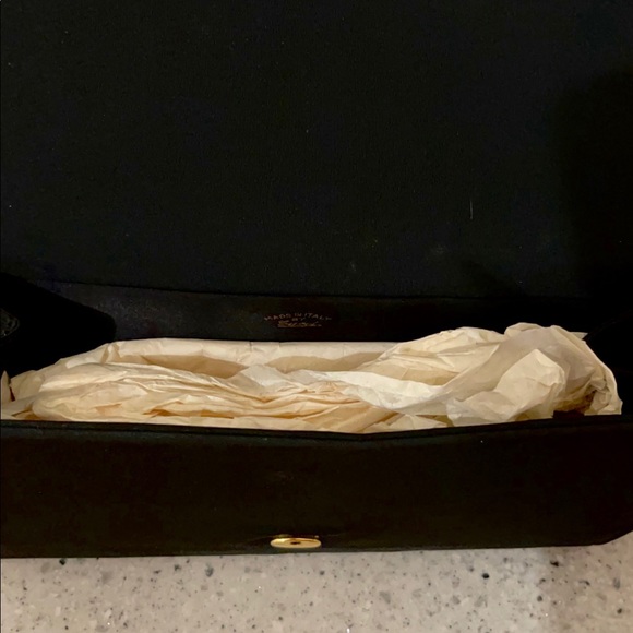 Vintage Gucci Clutch - Picture 4 of 4